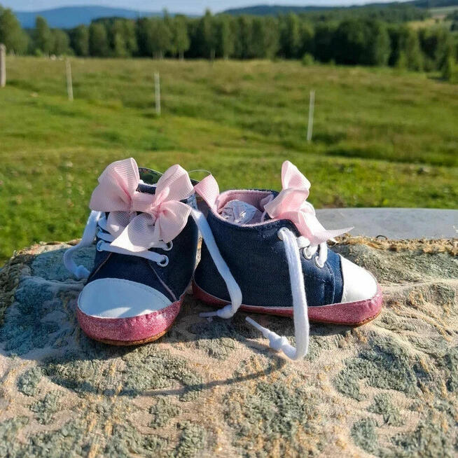 Buciki Sweet Chic niemowlęce – pudrowy róż + granat, rozmiar
