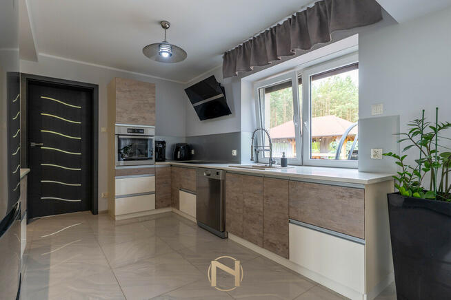 WYJĄTKOWA NIERUCHOMOŚĆ W SERCU LASU – WOJCIESZYCE