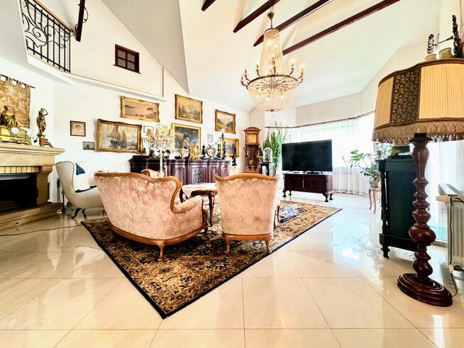 Unikatowy dom z dużą działką w zielonej okolicy