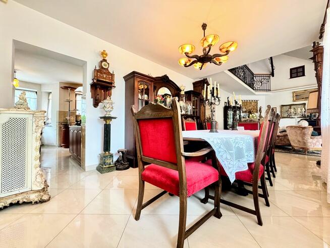 Unikatowy dom z dużą działką w zielonej okolicy