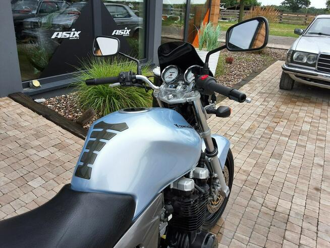 Kawasaki ZR Stan bardzo dobry. BARDZO ŁADNY I ZADBANY. ZR-7