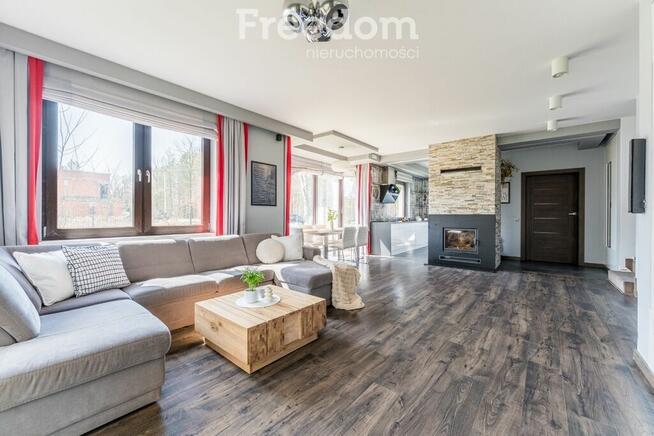 Rodzinny dom wolnostojący w Zakręcie