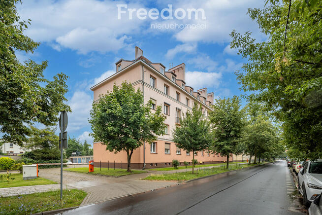 Szamotulska, 2 pokoje, osobna kuchnia, parking