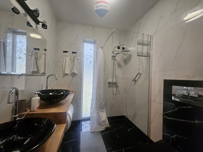 Całoroczny, w pełni wyposażony dom w Ostrowie