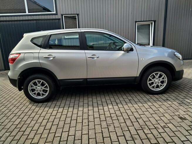 Nissan Qashqai 2.0 Benzyna Automat Klimatronic Zarejestrowany