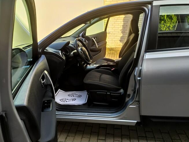 Nissan Qashqai 2.0 Benzyna Automat Klimatronic Zarejestrowany