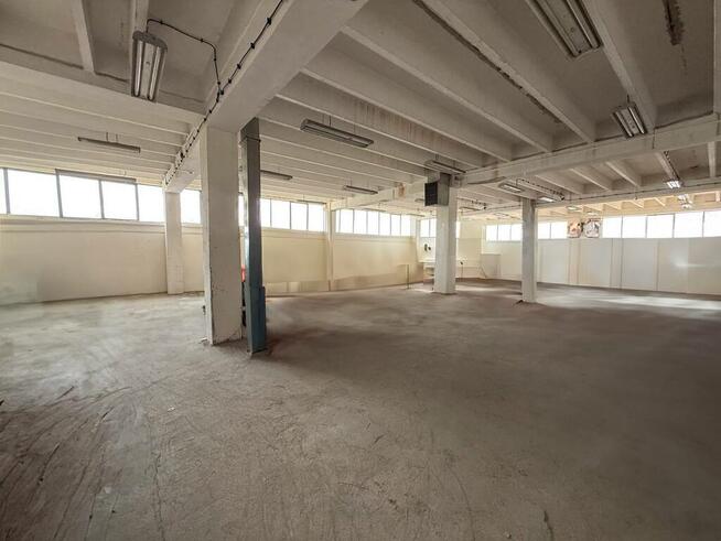 Hala magazynowa w centrum Rzeszowa z placem