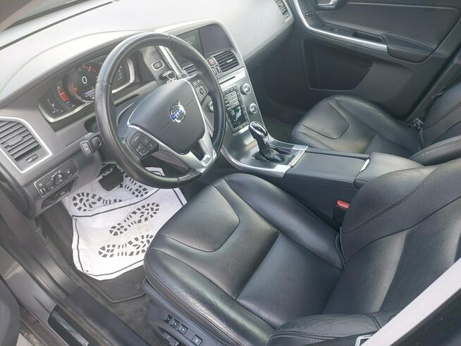 Volvo XC 60 xenon navi automat grzane fotele