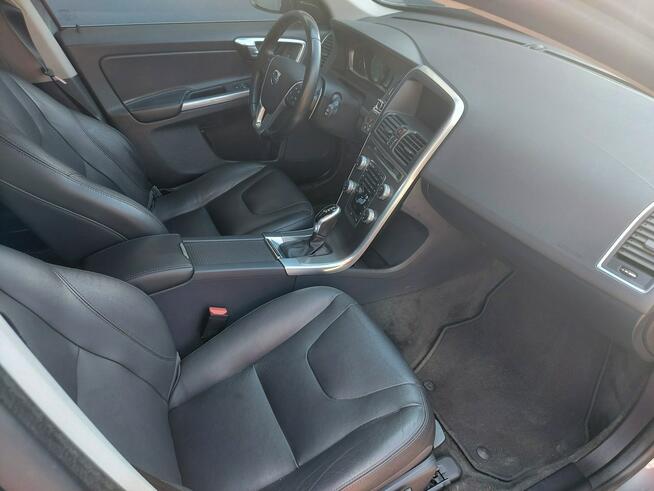 Volvo XC 60 xenon navi automat grzane fotele