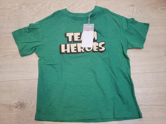 Paka ubrań - chłopiec 104 (91 sztuk)