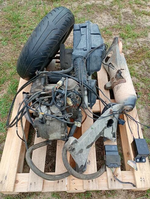 Sprzedam komplet części do skutera Piaggio x9 125/250