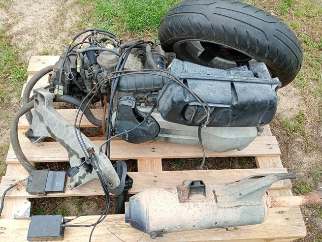 Sprzedam komplet części do skutera Piaggio x9 125/250