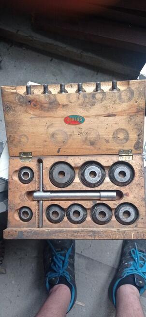 Frezy do gniazd zaworowych