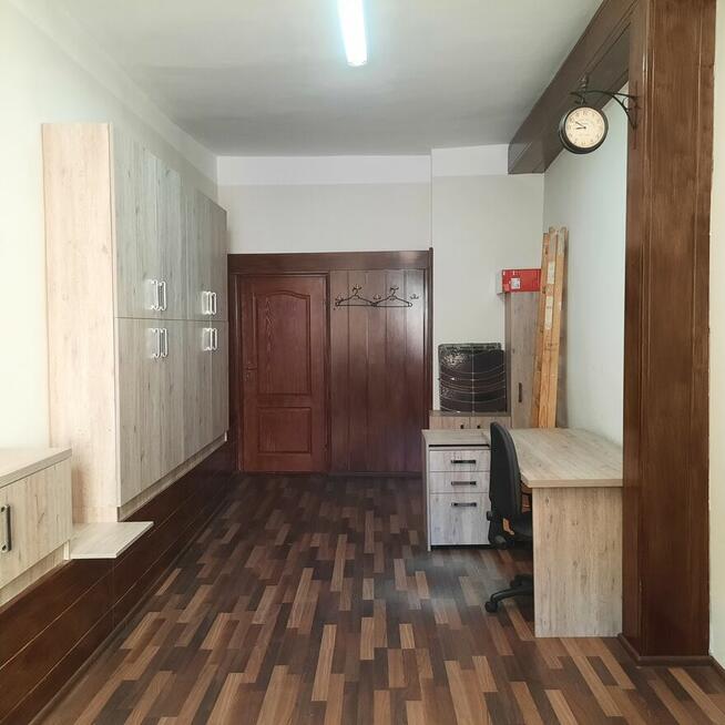 25-metrowy, Św. Katarzyny , biuro