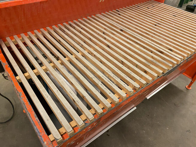 PRIMAVENT - stol do szlifowania