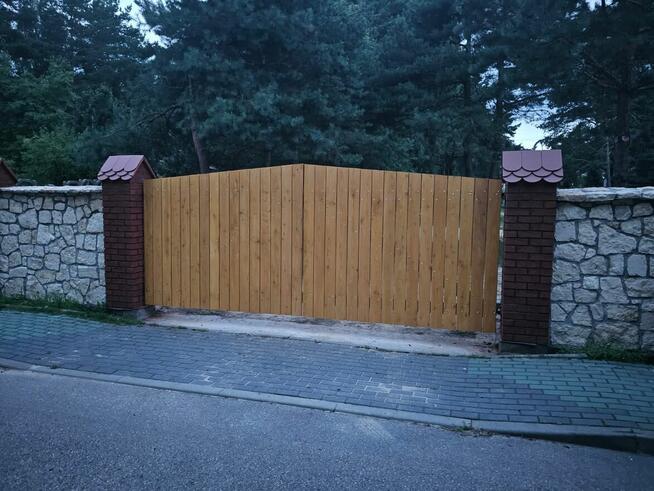 Montaż i wykonanie ogrodzeń, bram, wrót, drzwi