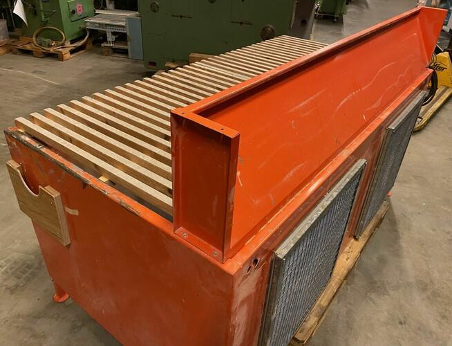 PRIMAVENT - stol do szlifowania