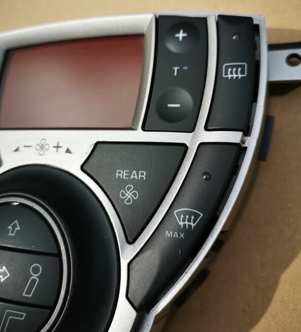 Peugeot 807 Citroen C8 lift panel klimatyzacji 14011592ZD