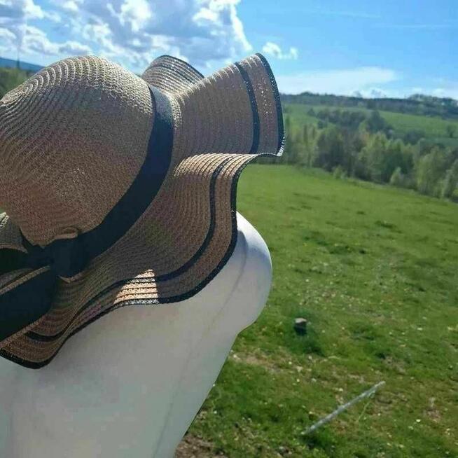 Kapelusz przeciwsłoneczny z kokardą