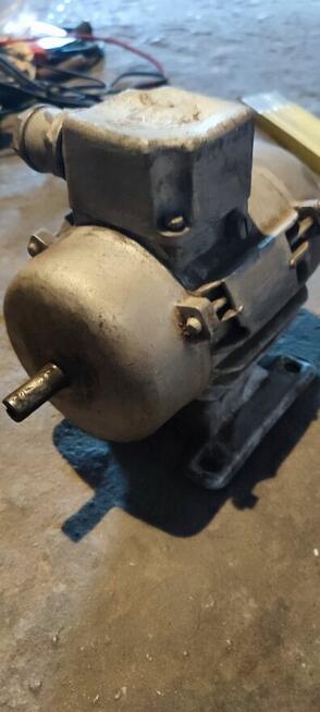 Silnik elektryczny brak oznaczeń