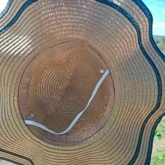 Kapelusz przeciwsłoneczny z kokardą