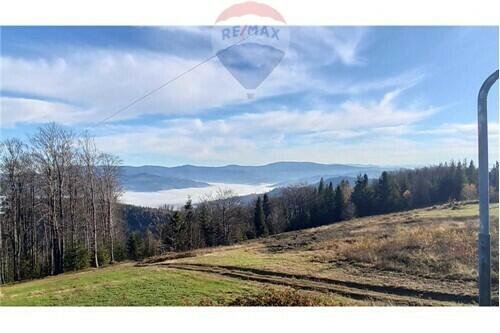 Widokowa działka sportowo - rekreacyjna w Beskidac