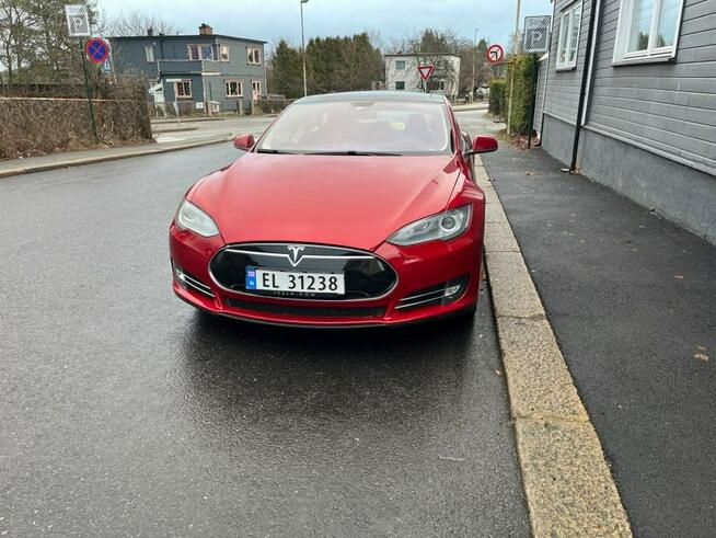 Tesla Model S darmowe ładowanie zadbana sprawna