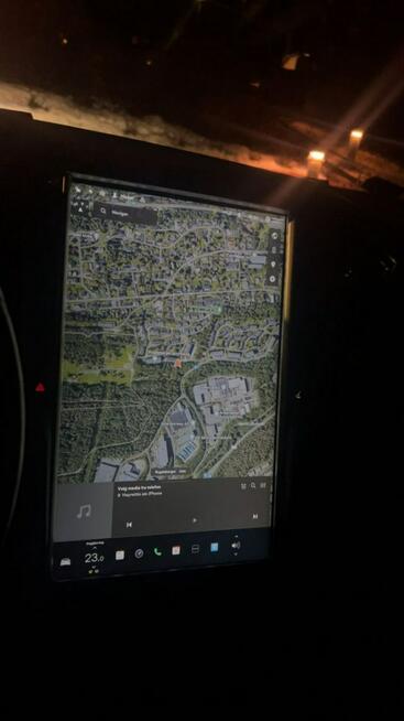 tesla s 85D AWD Darmowe ładowanie