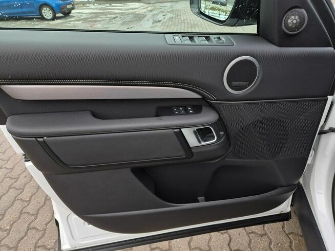 Land Rover Discovery MY23.5 3.0D I6 249 KM AWD Auto Dynamic SE 7-os. Pakiet Towing FV23%