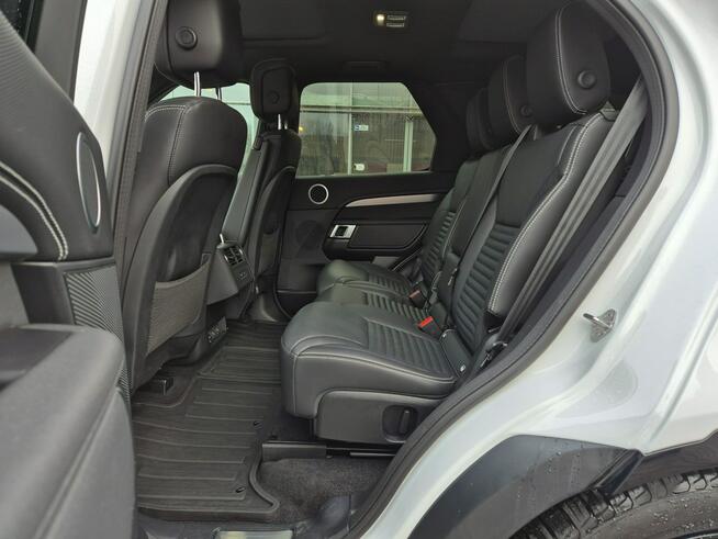 Land Rover Discovery MY23.5 3.0D I6 249 KM AWD Auto Dynamic SE 7-os. Pakiet Towing FV23%