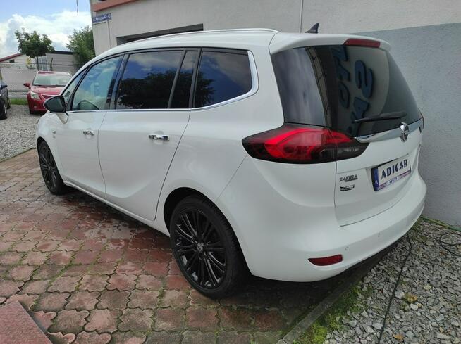 Opel Zafira 7-osobowa, Nawigacja, Ksenon, kamera, 6-biegów, pół skóra, zarejestrow