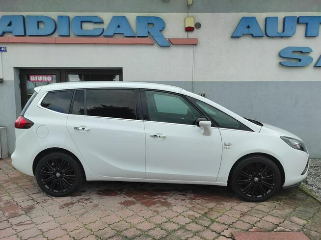 Opel Zafira 7-osobowa, Nawigacja, Ksenon, kamera, 6-biegów, pół skóra, zarejestrow