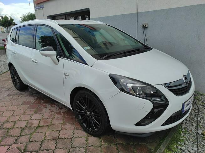 Opel Zafira 7-osobowa, Nawigacja, Ksenon, kamera, 6-biegów, pół skóra, zarejestrow
