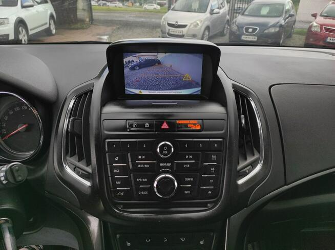 Opel Zafira 7-osobowa, Nawigacja, Ksenon, kamera, 6-biegów, pół skóra, zarejestrow