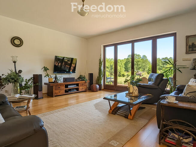 UROCZY DOM - SIEDLISKO W PARKU KAMPINOSKIM