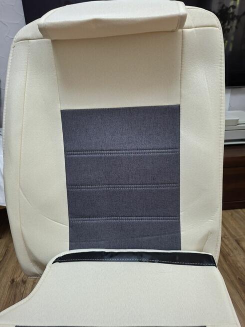 Pokrowce samochodowe