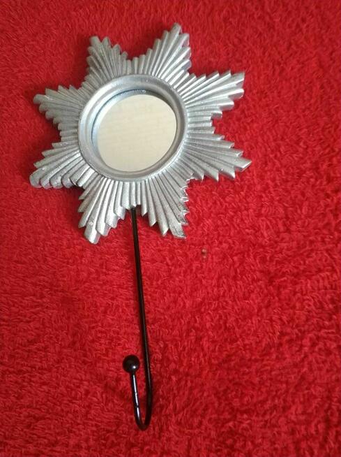 Lustro Lusterko Srebrne Okrągłe Lusterko Wieszak na ręczniki