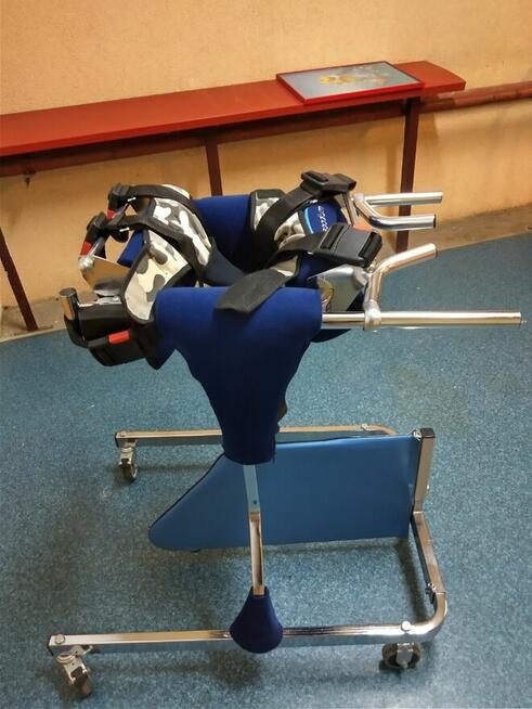 Chodzik - Parapodium Mobilne Vitea Care - ze stolikiem.