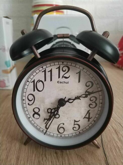 Budzik lampka nocna Zegarek Zegar Alarm czarny na baterie