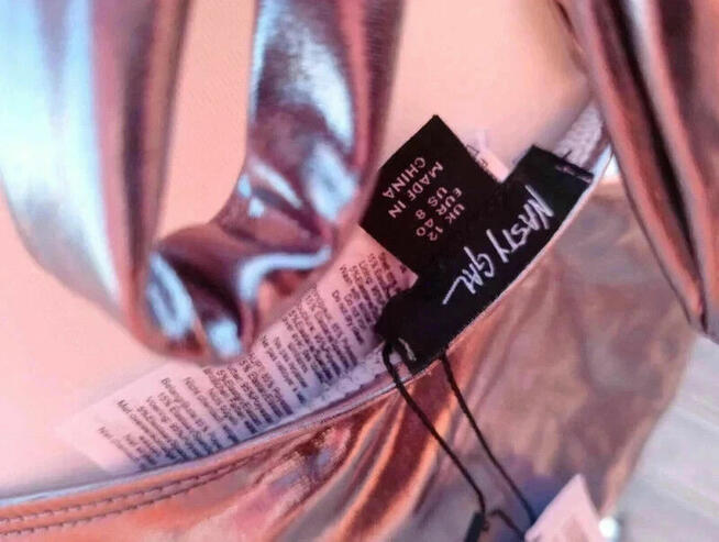 Srebrny strój kąpielowy Nasty Gal – nowy z metką, rozmiar M