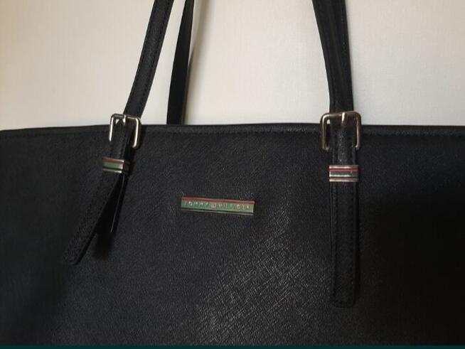 Tommy Hilfiger shopper honey