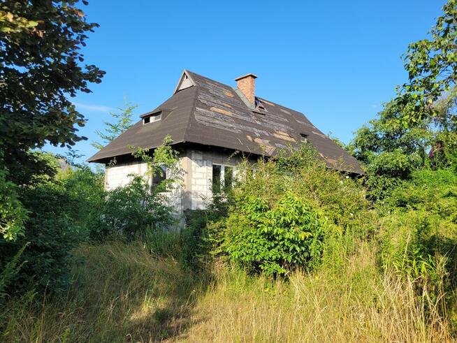 Duża działka inwestycyjna z domem - Stara Rumia