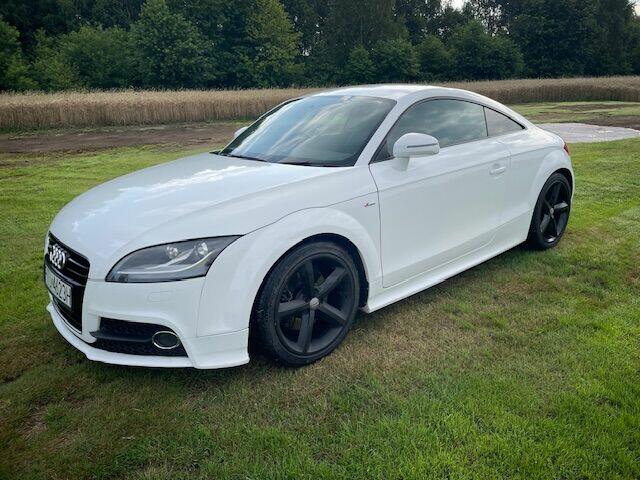 Sprzedam audi TT 2xS-line 2.0tdi 4x4quattro z 2011 roku . Ki