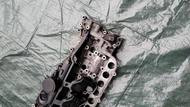 Renault 2.0DCI NISSAN X-TRAIL POKRYWA ZAWORÓW Z WAŁKAMI