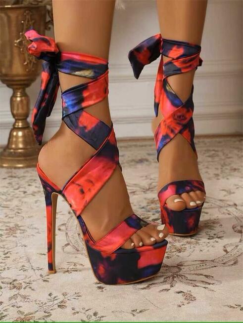 Sandały na wysokim obcasie