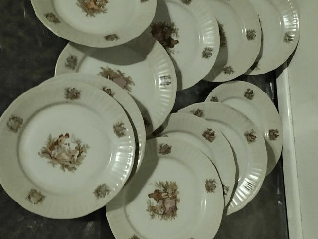 Talerzyki deserowe. Porcelana Włocławek.