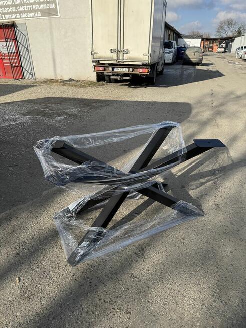 BALUSTRADY SCHODY STAŁ NIERDZEWNA LAKIEROWANA