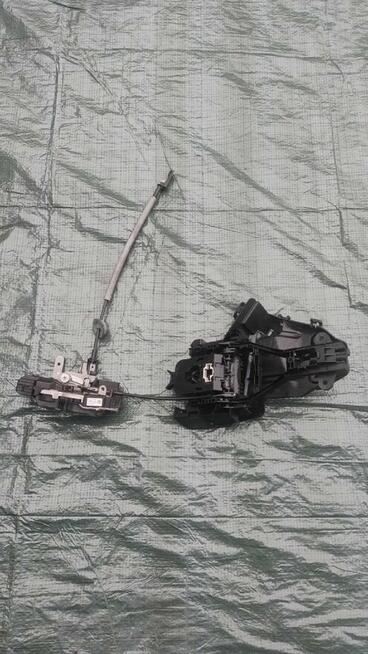 Zamek drzwi lewy przód 6 pin VOLVO V40