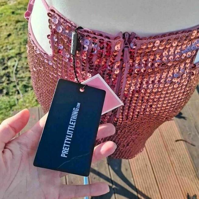 Cekinowa spódnica PrettyLittleThing M nowa z metką