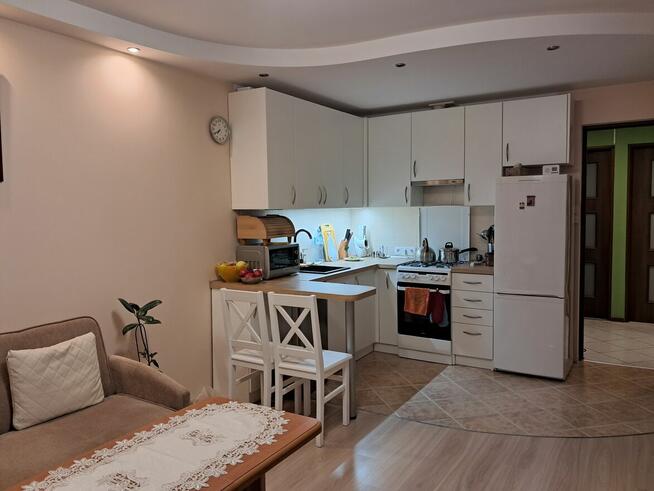 Sprzedam mieszkanie z balkonem 42,5 m2